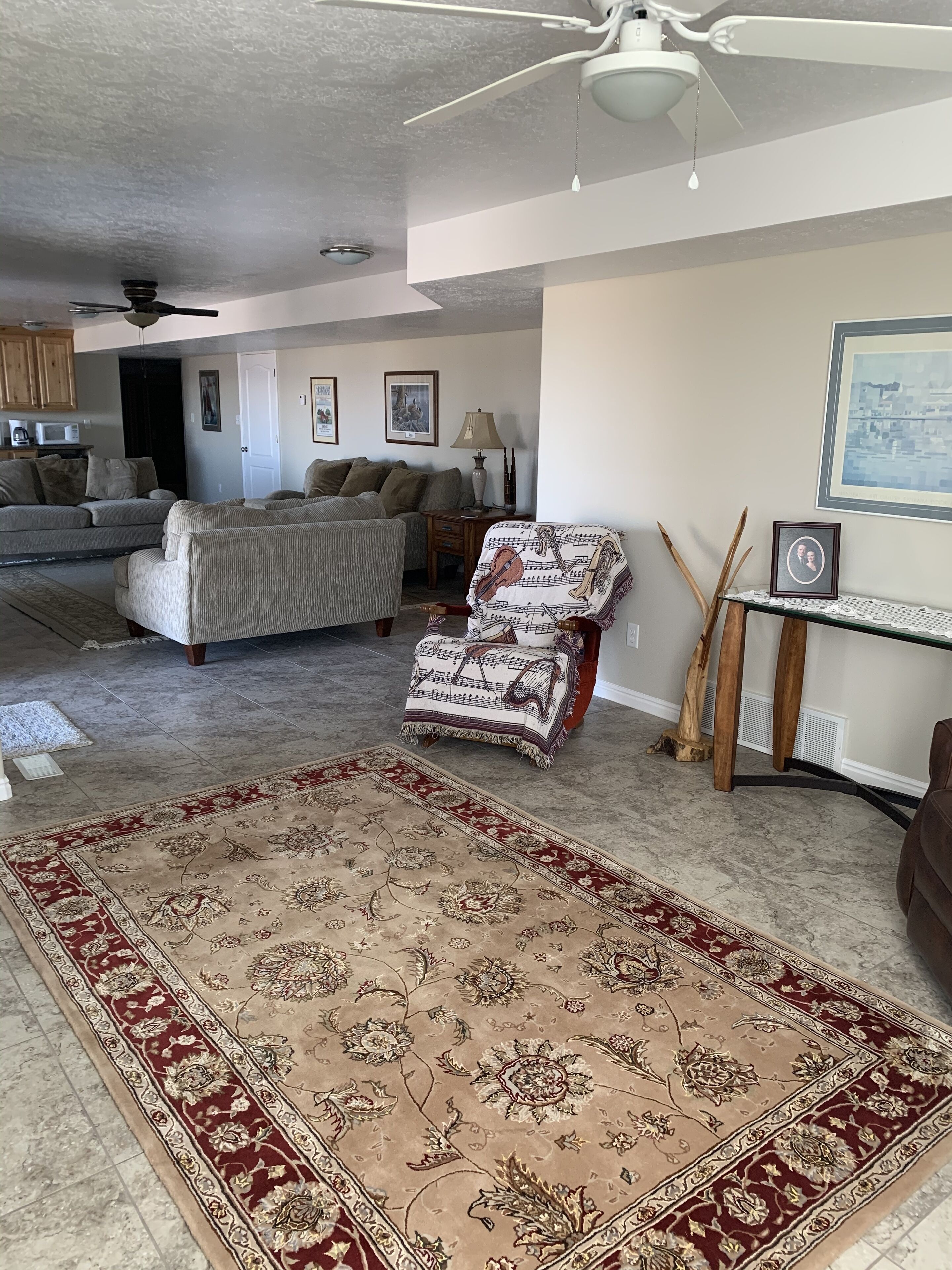 Entire Basement, Private Entrance, Gorgeous Views