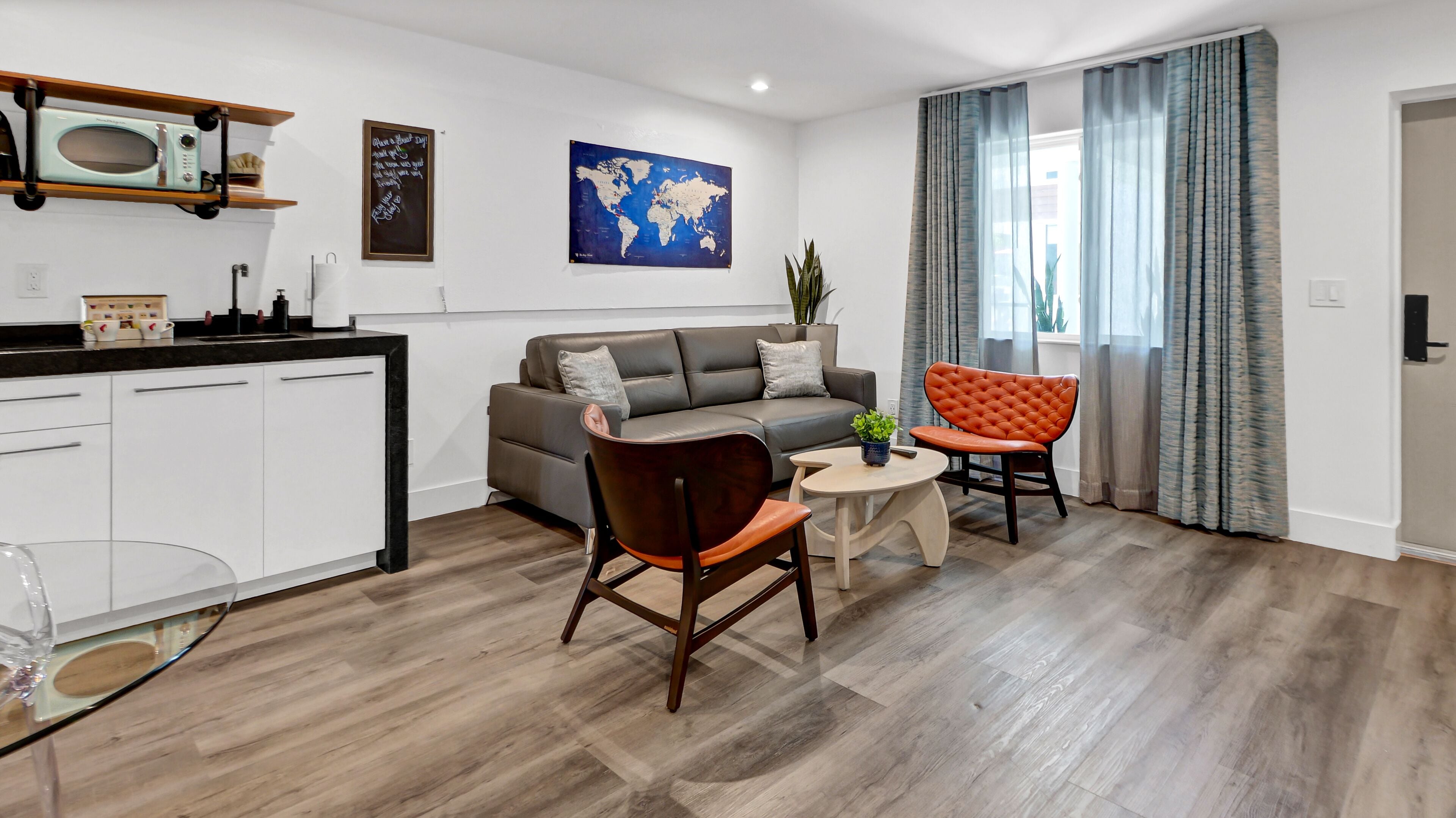 1 bedroom, premium bedding, memory-foam beds, in-room safe