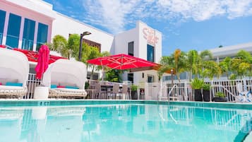 Outdoor pool, cabanas (surcharge), pool umbrellas