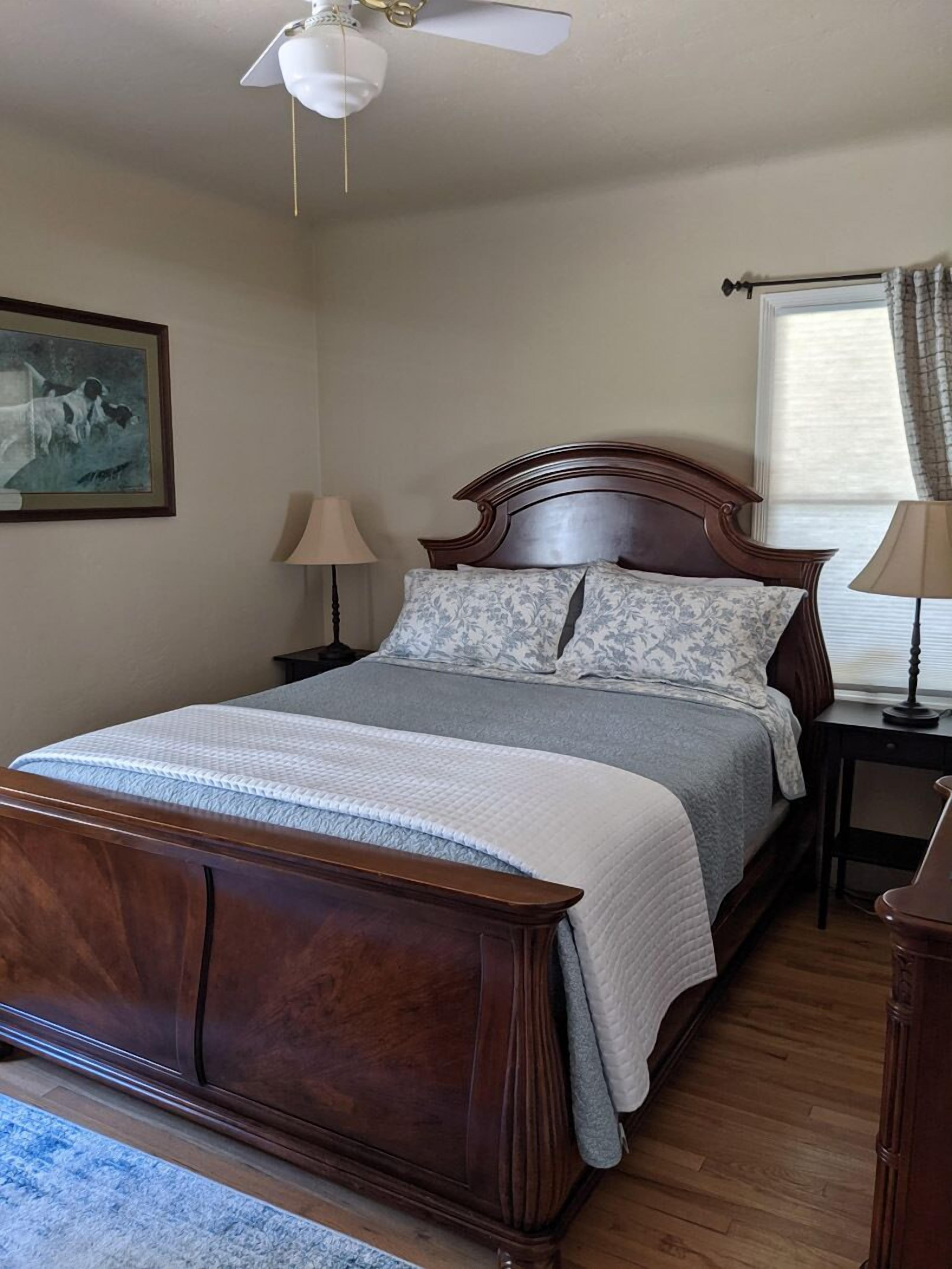 Downtown Paso Robles! Covered Patio, WiFi, Cable, Luxury Amenities, Pet Friendly