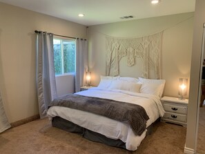 1 chambre, fer et planche à repasser, Wi-Fi gratuit, draps fournis