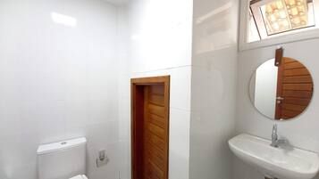 Apartment | Bathroom | Shower