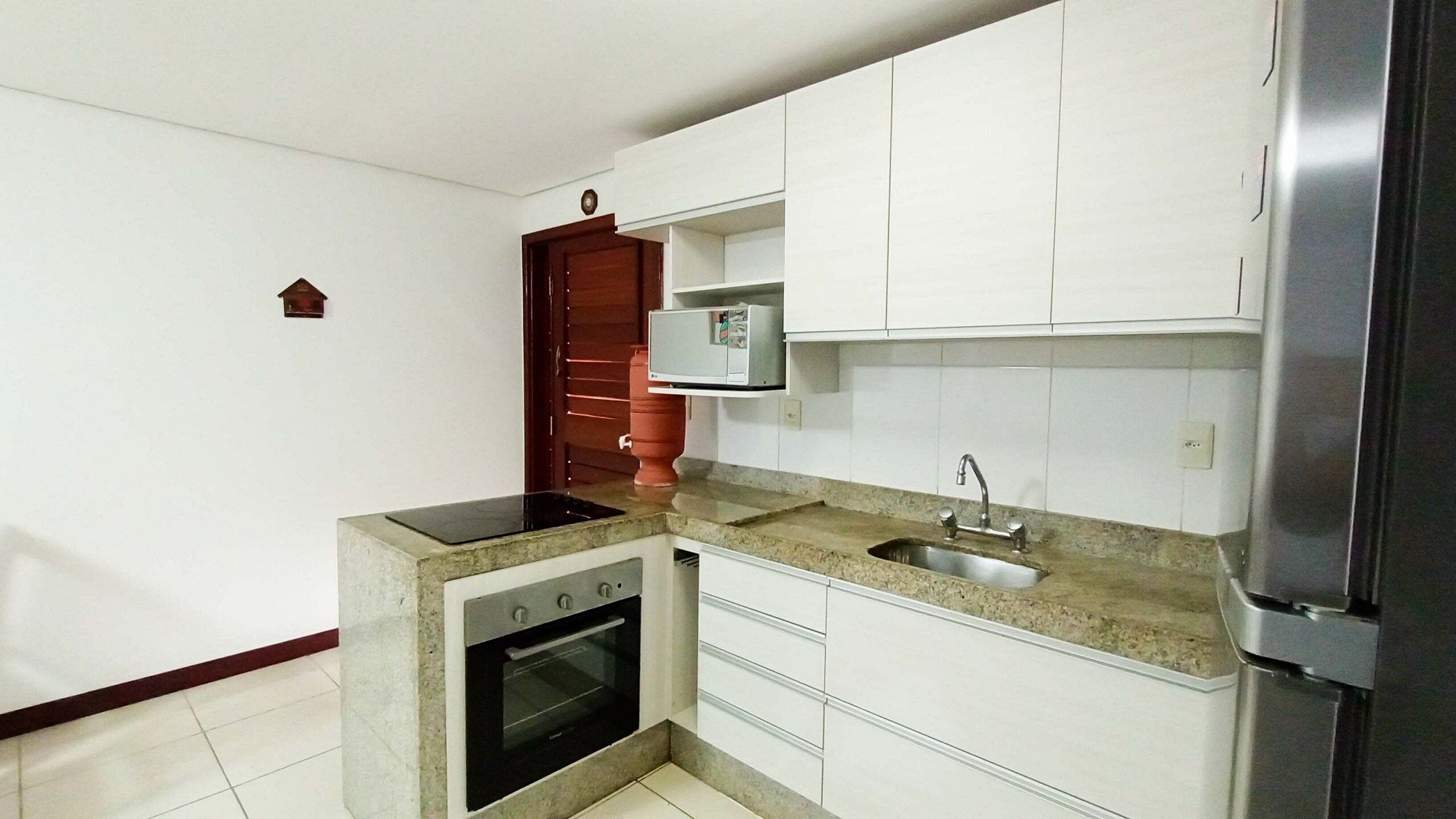Comfort Apartment | Private kitchen | Fridge, microwave, blender, cookware/dishes/utensils