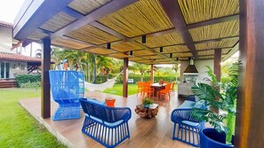 Luxury Chalet | Outdoor dining - Flats at Club Meridional - Praia dos Carneiros (Tamandaré)