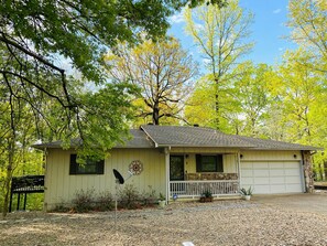 Exterior - "The Desoto Oasis" @ Hot Springs Village (Hot Springs)