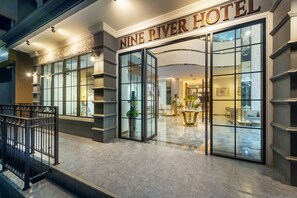 Front of property - Nine River Hotel (Ban Pong)