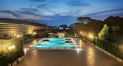 Nine River Hotel