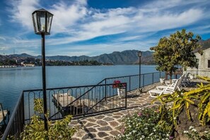 Property grounds - Lake Front House (Panajachel)