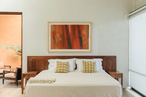 3 bedrooms, desk, iron/ironing board, free WiFi