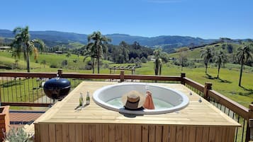 Chalet luna di miele, caminetto, vista montagna | Servizio della camera