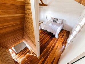 Premium Cabin (Cabana Pôr-do-Sol com Jacuzzi + Hidro) | 1 bedroom, premium bedding, free WiFi, individually decorated