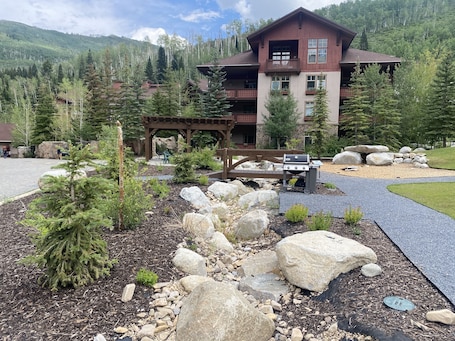 施設の敷地. Solitude 3 Bedroom Ski in and Ski out