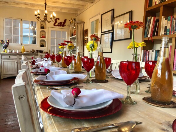 Dining - BOUTIQUE HOTEL - King deluxe Suite 1/2 mi. from Santa Fe Plaza (Santa Fe)