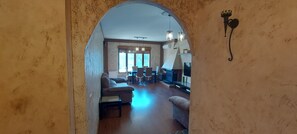 Smart TV, fireplace, video games, DVD player