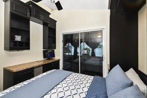 3 bedrooms, desk, iron/ironing board, travel cot