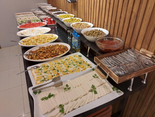 Breakfast meal - Ulusoy Hotel (Izmir)