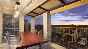 Exclusive Townhome | Terrace/patio
