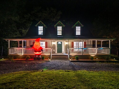 Hottub 🌴, Baby friendly👶, fire-pit 🔥, Views 🌁