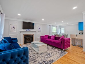 Smart TV, fireplace, offices