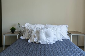 1 habitación, tabla de planchar con plancha, wifi y ropa de cama 