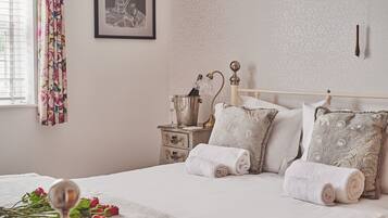 Family Cottage, Private Bathroom | 2 bedrooms