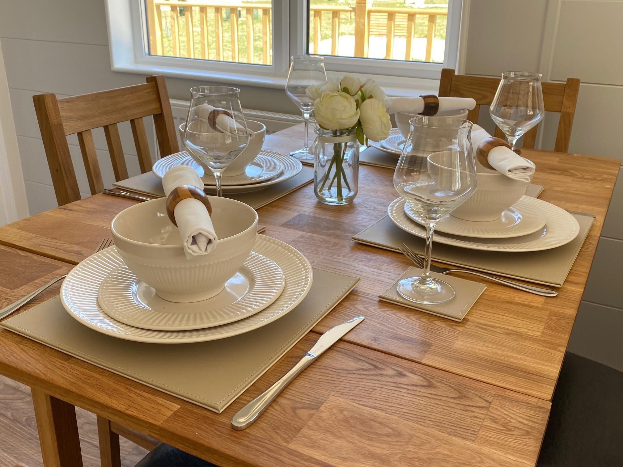 Standard Apartment, Private Bathroom | Restaurant