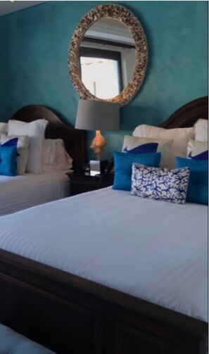 4 bedrooms, desk, free WiFi, bed sheets
