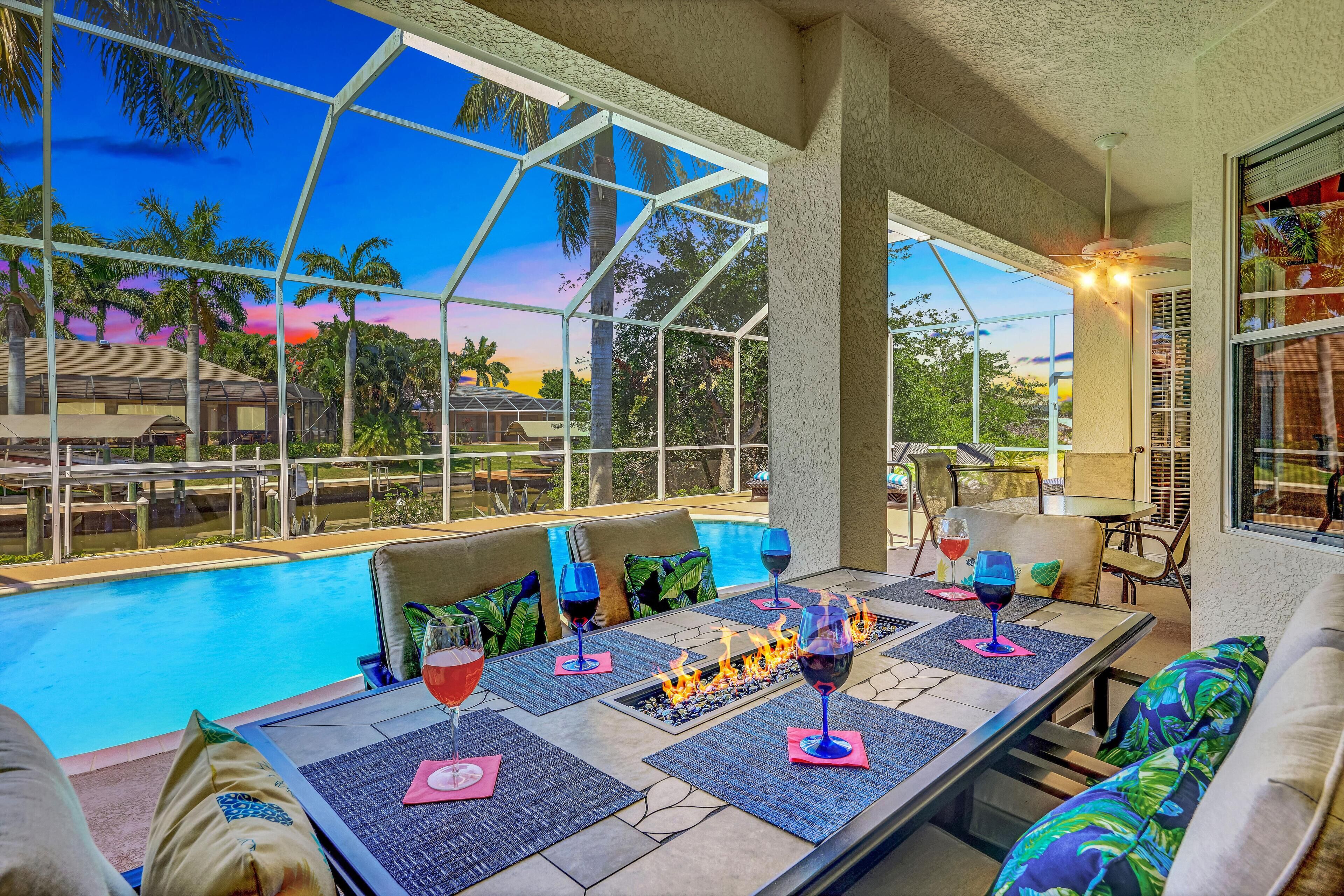 Spacious Gulf Access 4 Bed/4 Bath Pool/Spa Home with Games Room