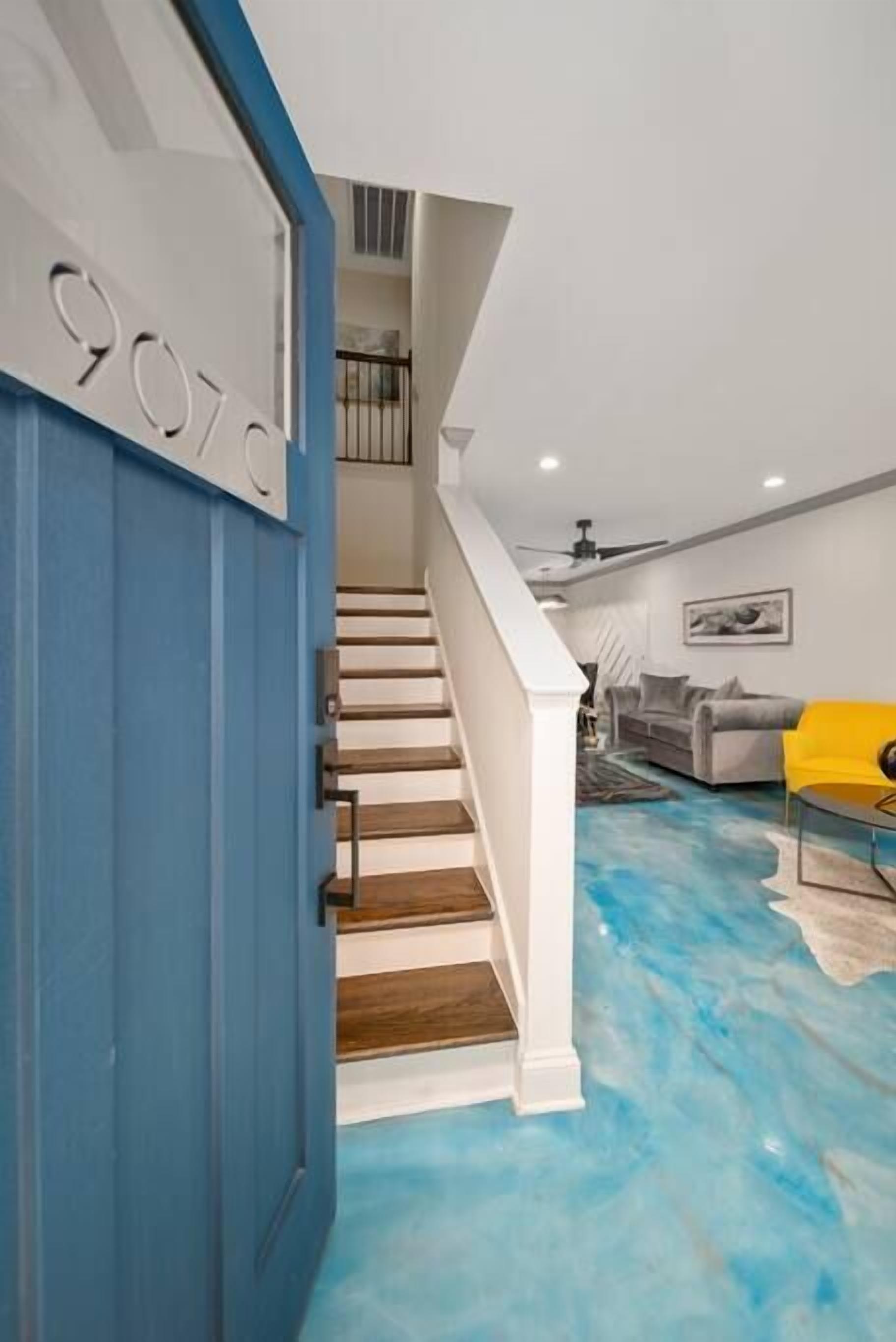 Beautiful Sophisticated Boutique C