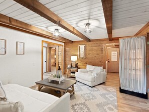 Smart TV, fireplace, DVD player