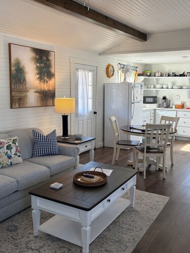 The Cozy Cabell Cottage