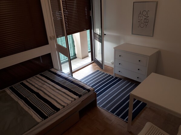 2 bedrooms, WiFi - Short-term flat sharing: 22€ per person per night (Reims)