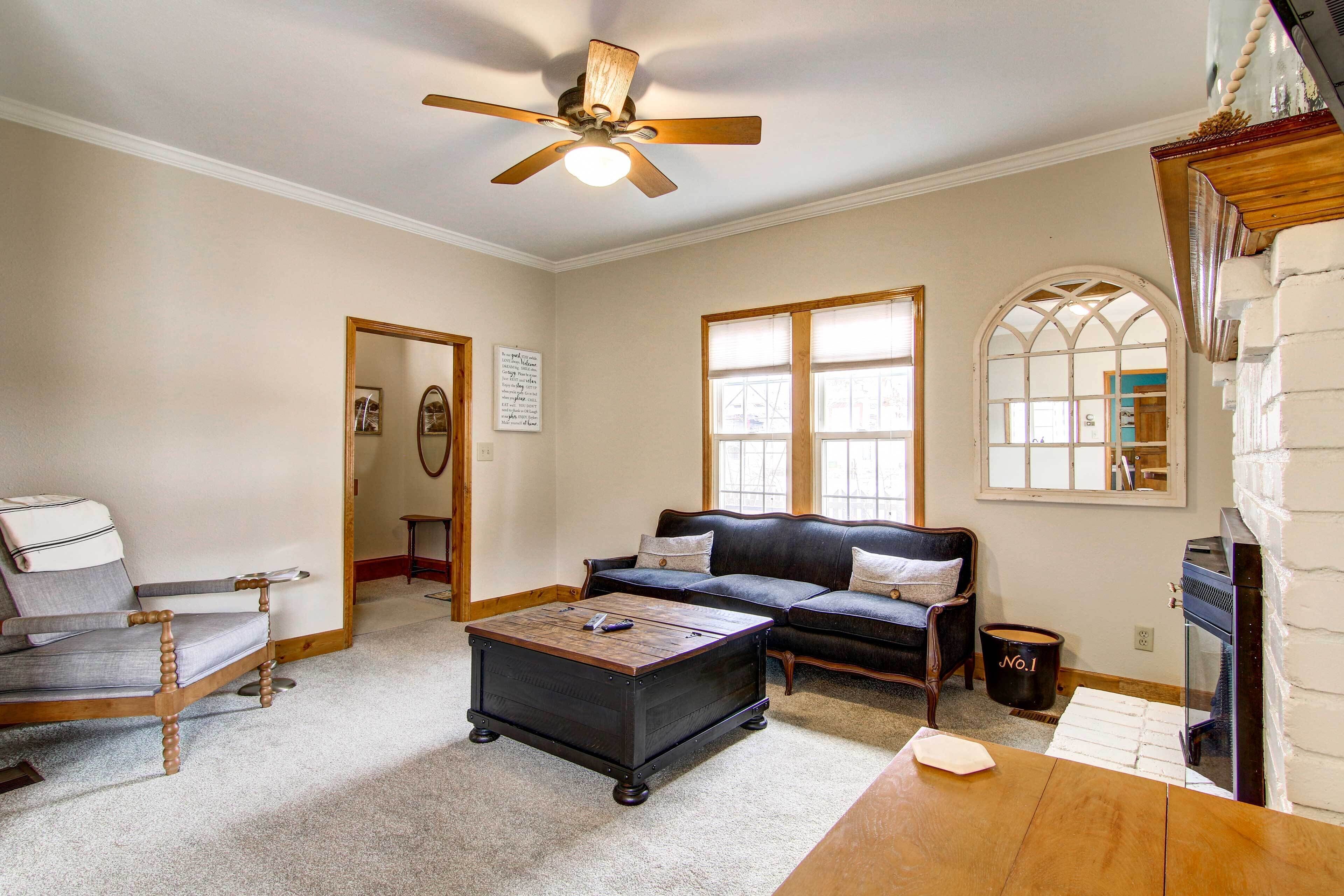 Monument Retreat - Walk to Local Dining & Shopping