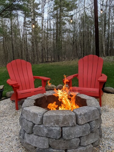 Lovely Mountain Home Newly Renovated CLEAN, Comfortable Whiteface Lake Placid