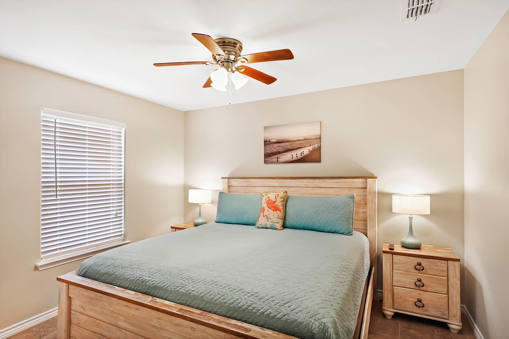 3 dormitorios, tabla de planchar con plancha, wifi y ropa de cama