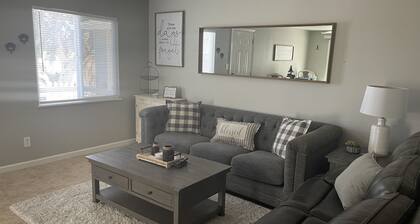 One block to the River, sports park, dogs, AC garage games!