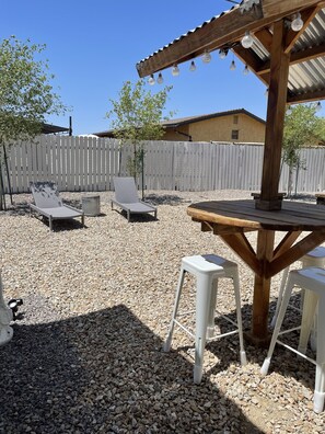 Property grounds - One block to the River, sports park, dogs, AC garage games! (Bullhead City)