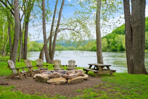 Massive firepit