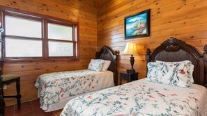 2 bedrooms, in-room safe, iron/ironing board, free WiFi