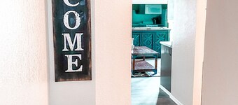 REMODELED: Condo, Minutes to Popular Attractions