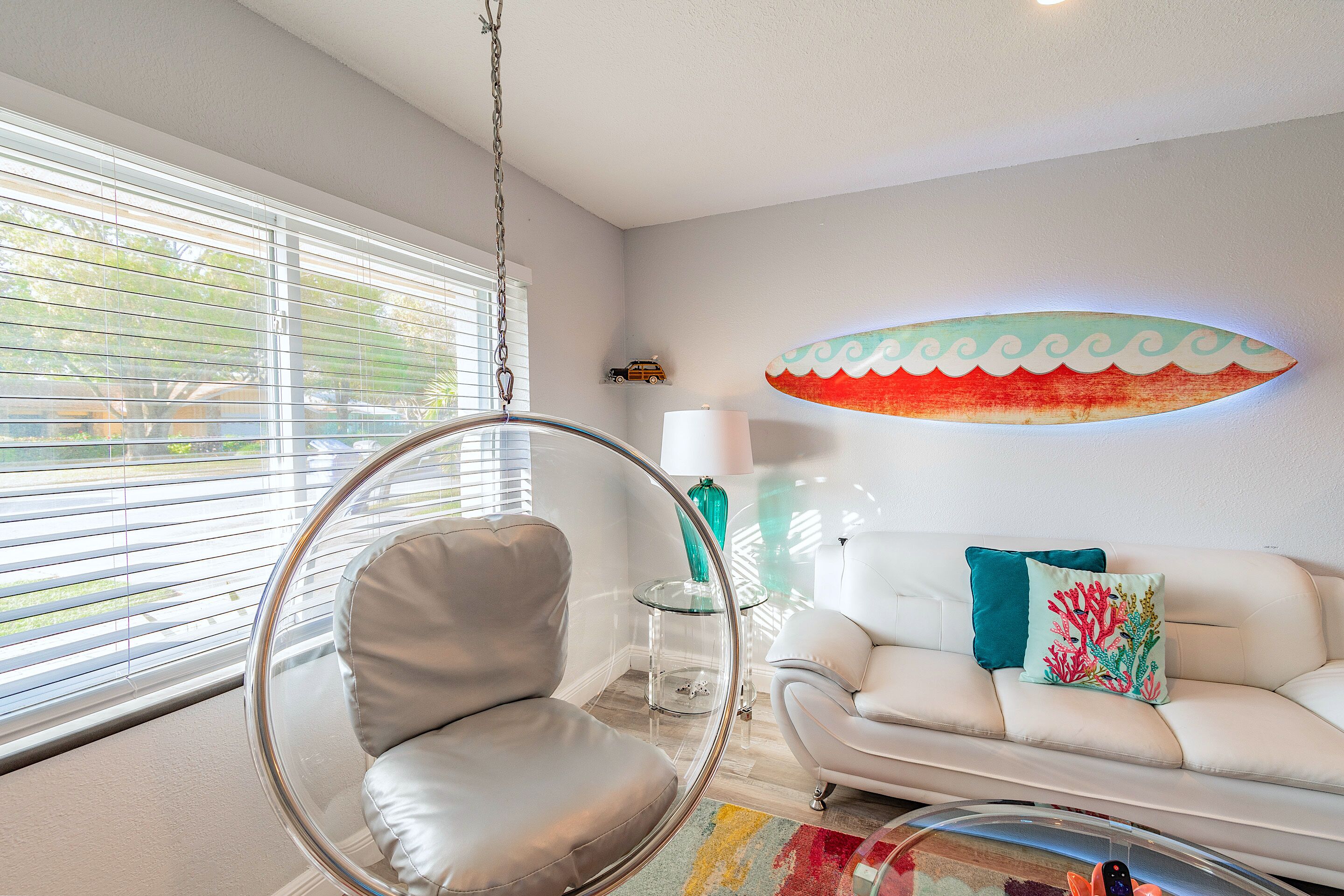 NEW! Modern & Super Stylish 3BR/3BA Pool Home-9 mins to Madeira Beach!