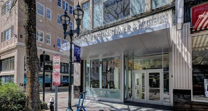 Entire Condo in the Heart of Downtown Greensboro!