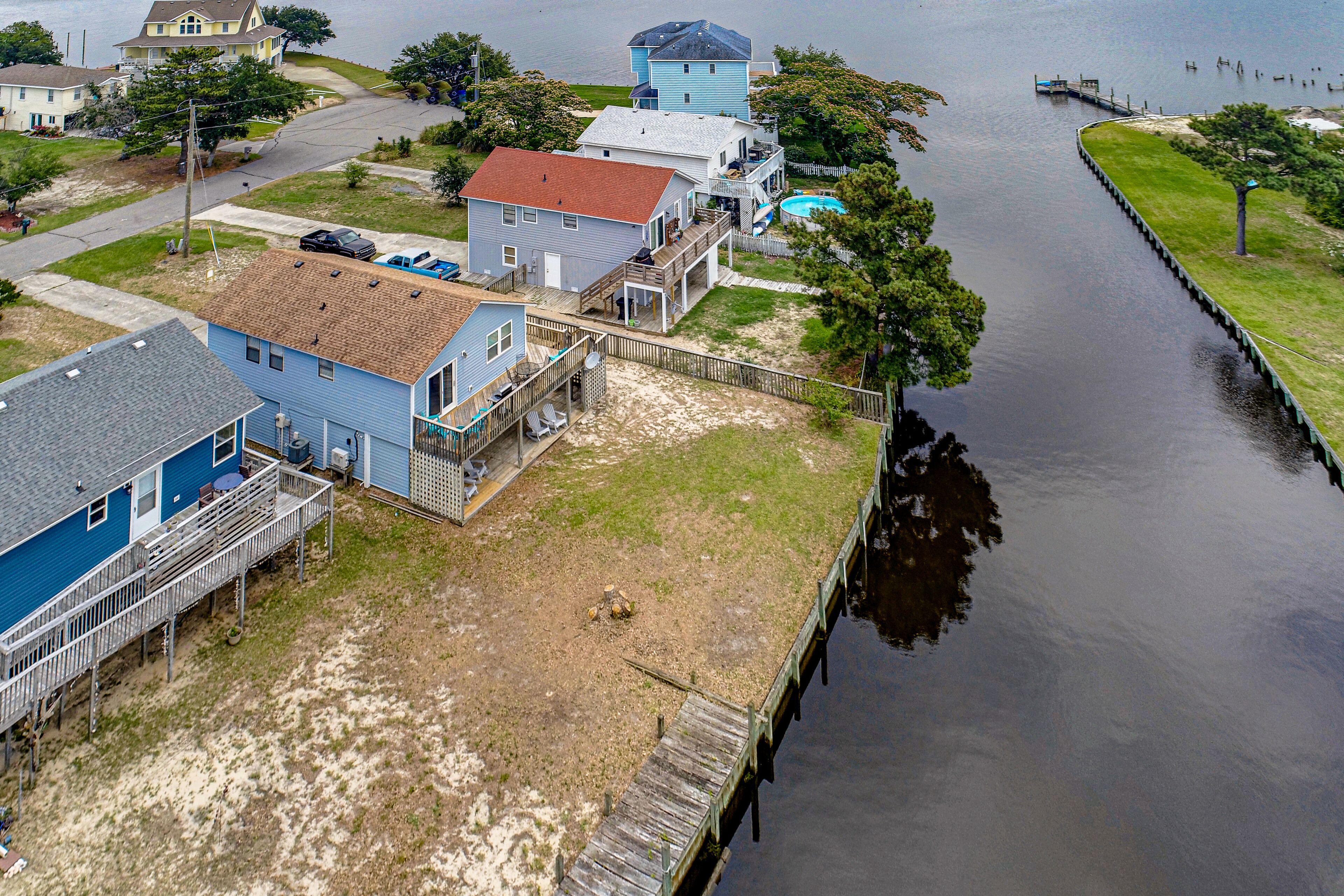 Dog-friendly coastal gem with sound & bay views, large deck, & free WiFi