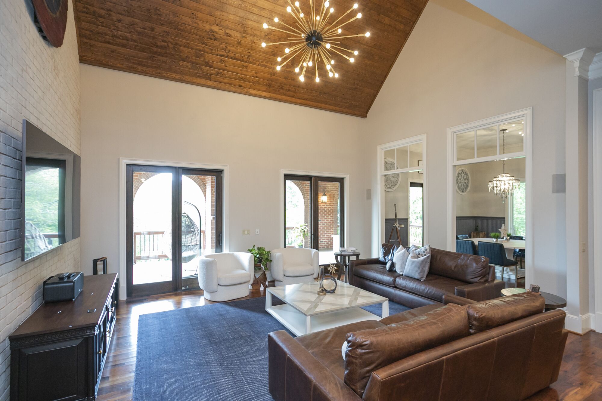 Supreme Luxury for the Rich & Famous