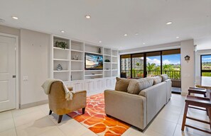 TV - Maui Resort Rentals: Kaanapali Ali'i – 4 Total Bedrooms, Luxuriously Remodeled, Partial Ocean AND West Maui Mountain Views! (Lahaina)