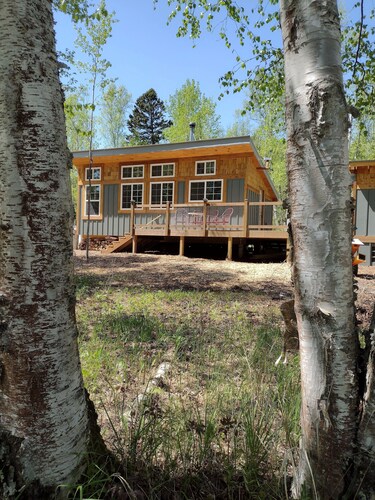 Charming and Secluded North Shore Cabin and Sauna  two miles from Grand Marais!