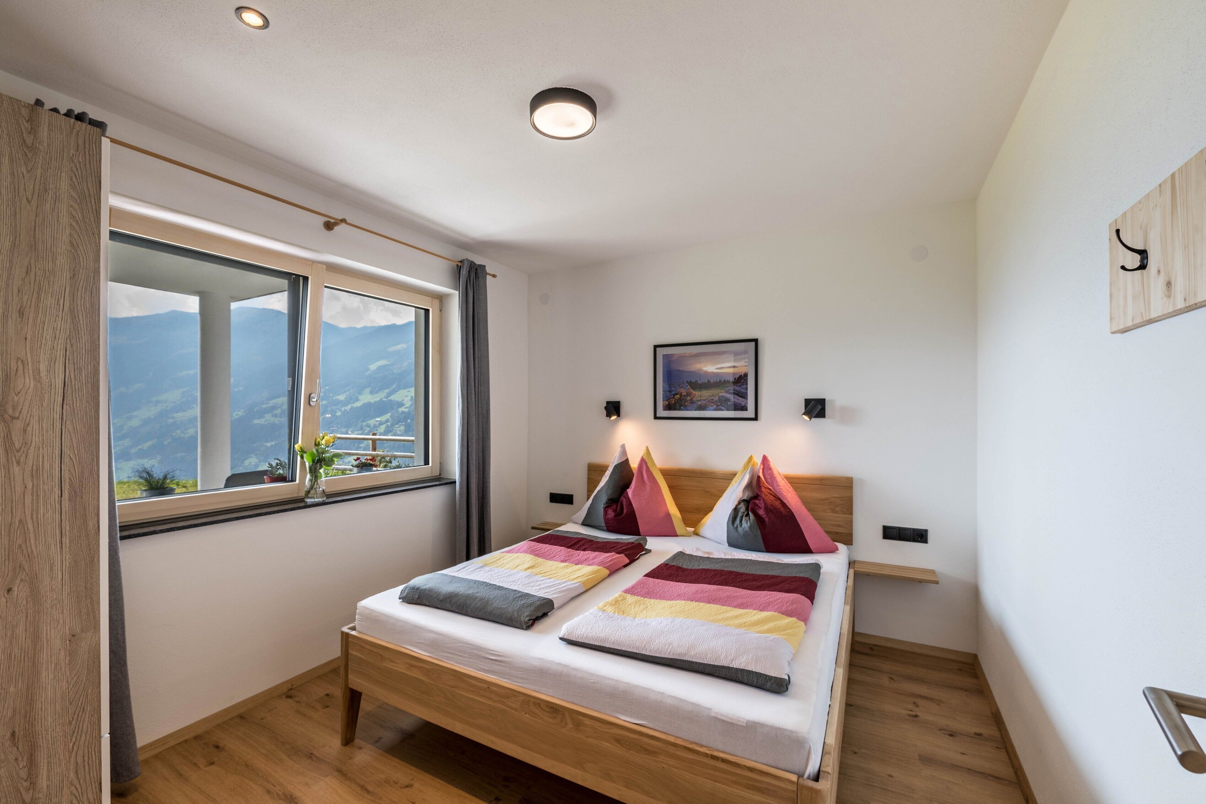 2 quartos, Wi-Fi de cortesia, roupa de cama