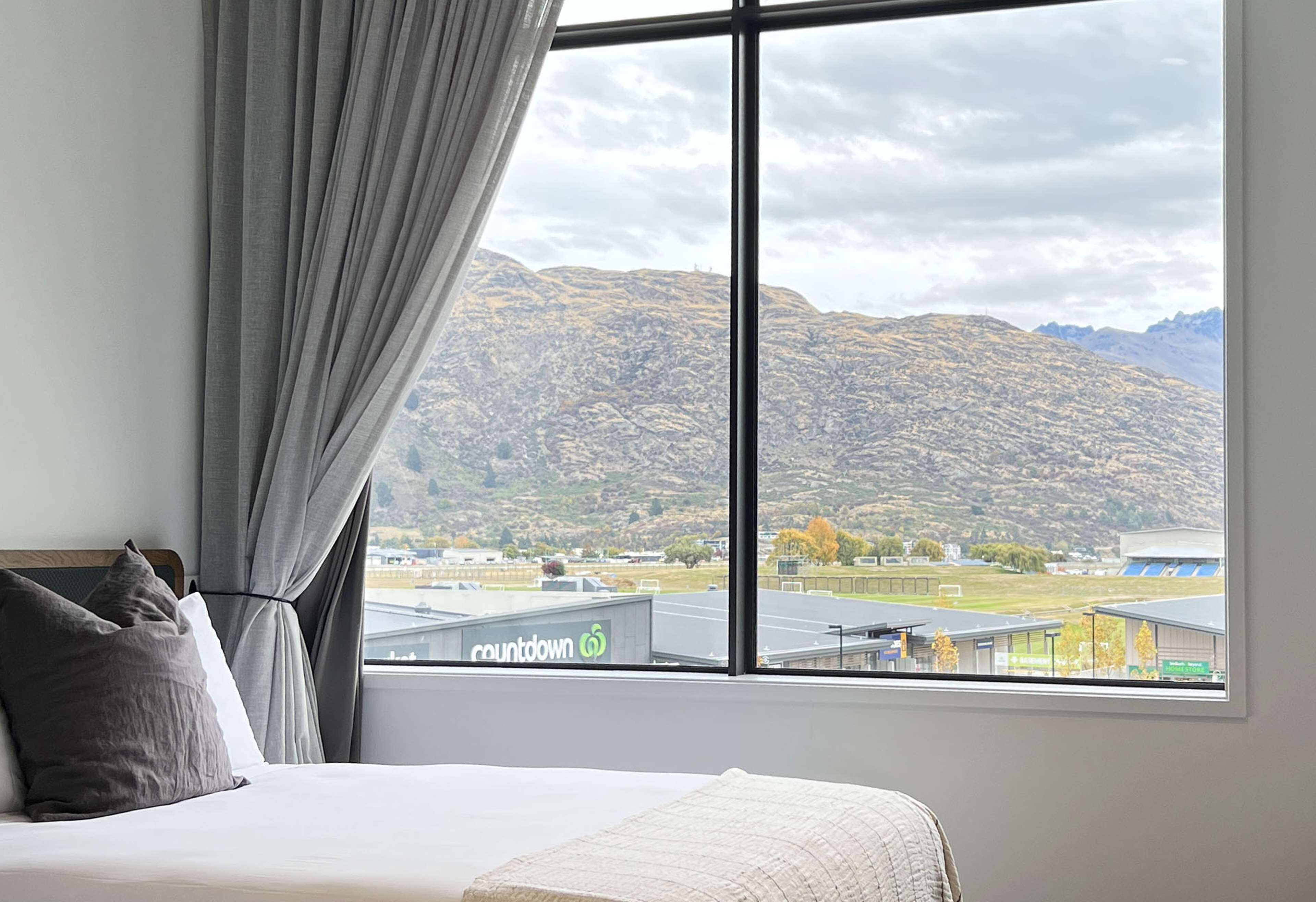 deluxe twin | in-room safe, desk, soundproofing, iron/ironing board