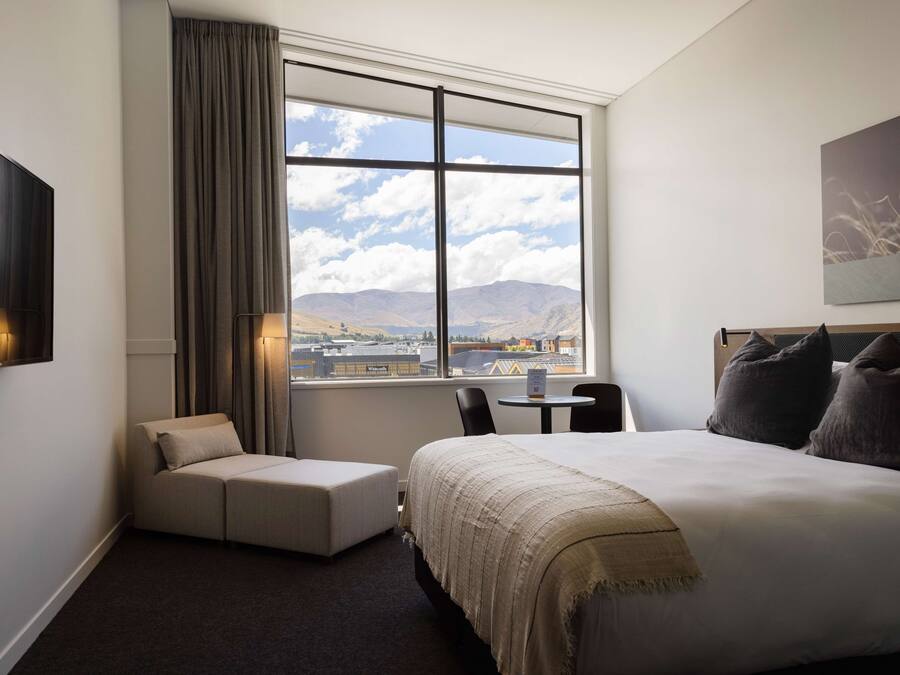 Værelse (King) | Premium-sengetøj, pengeskab på værelset, skrivebord, lydisolering