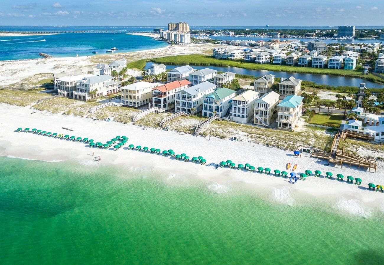 Beach nearby, sun loungers